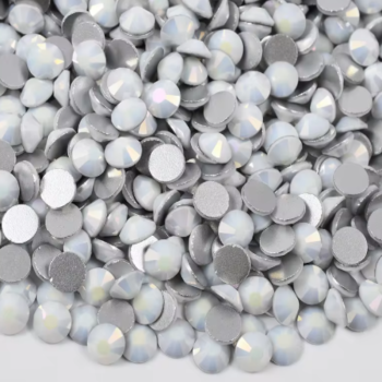 Starlight White Glass Rhinestones